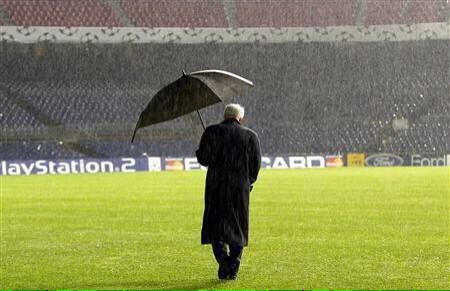 Happy 82nd birthday to the late, great Sir Bobby Robson  