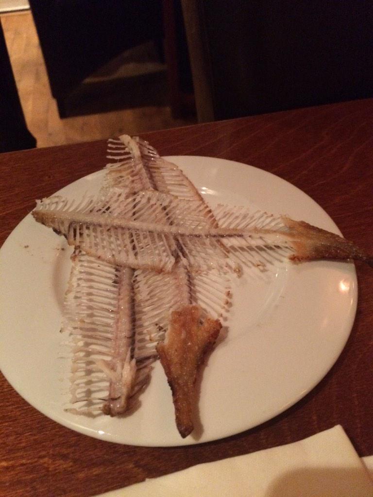 Jaja, meneer Graat is er weer bij hier in het FijnVisjenie Café! #Fijnvisjenie?! <a href="/JordyGraat/">jordy graat</a> #geintjenatuurlijk