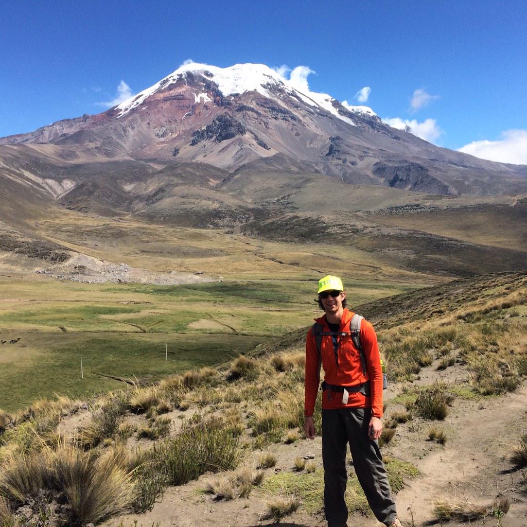 KingflyerCo's tweet photo. Volcán Chimborazo, the highest point in Ecuador. #Kingflyer flying south. http://t.co/wkaZmDSUhc