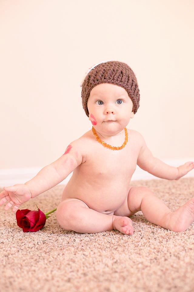 aknottyhooker's tweet photo. Valentine's Day hooker style ;) #crochet #photography http://t.co/MADQwUxFMA