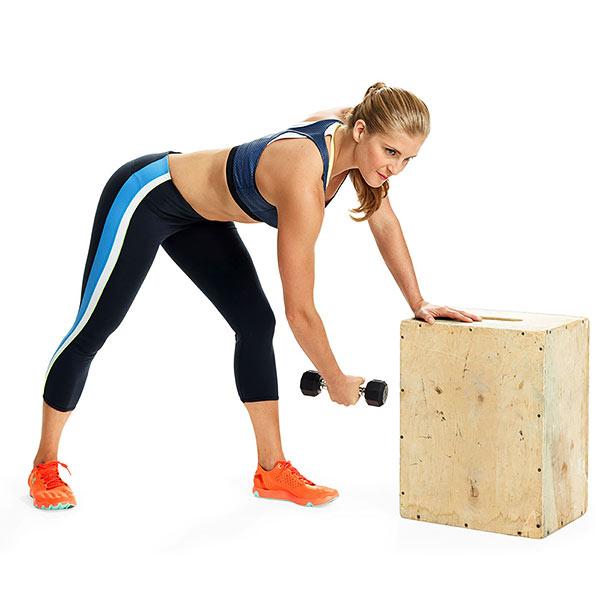 FitnessMagazine's tweet photo. If you want arms like @Lupita_Nyongo, we recommend working this move into your routine: http://t.co/sMasgYXEpF http://t.co/UlwmWHRvdL