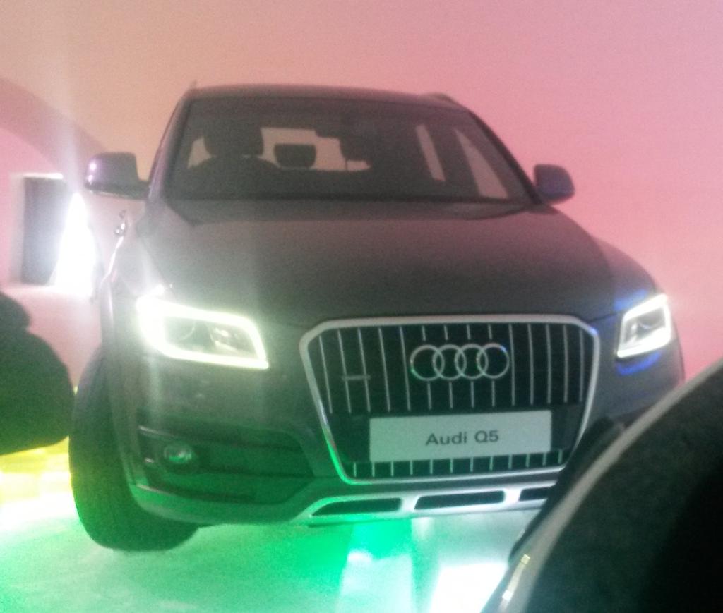 thijs_hermans's tweet photo. New audi Q5 in a iglo at 2000 meters height! http://t.co/1QyzIzTB0o