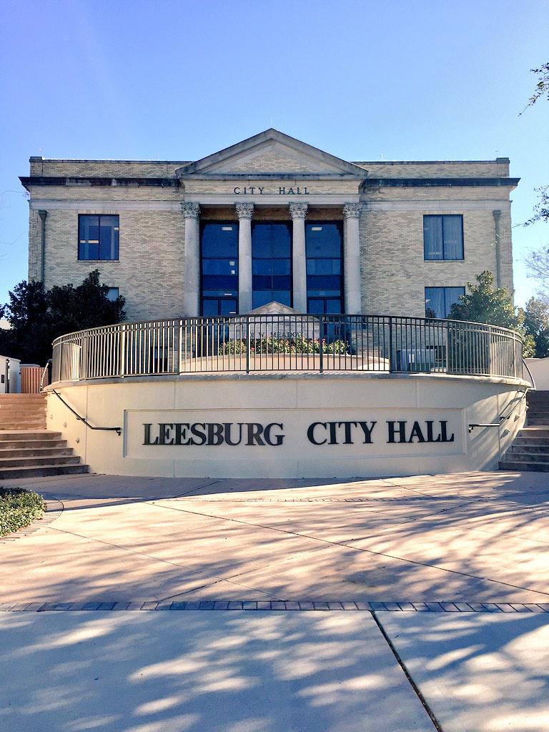 HenryEntGroup's tweet image. No city too big or small! You want it? You got it #Leesburg! Florida takeover continues! Can't wait! #slidethecity 😎