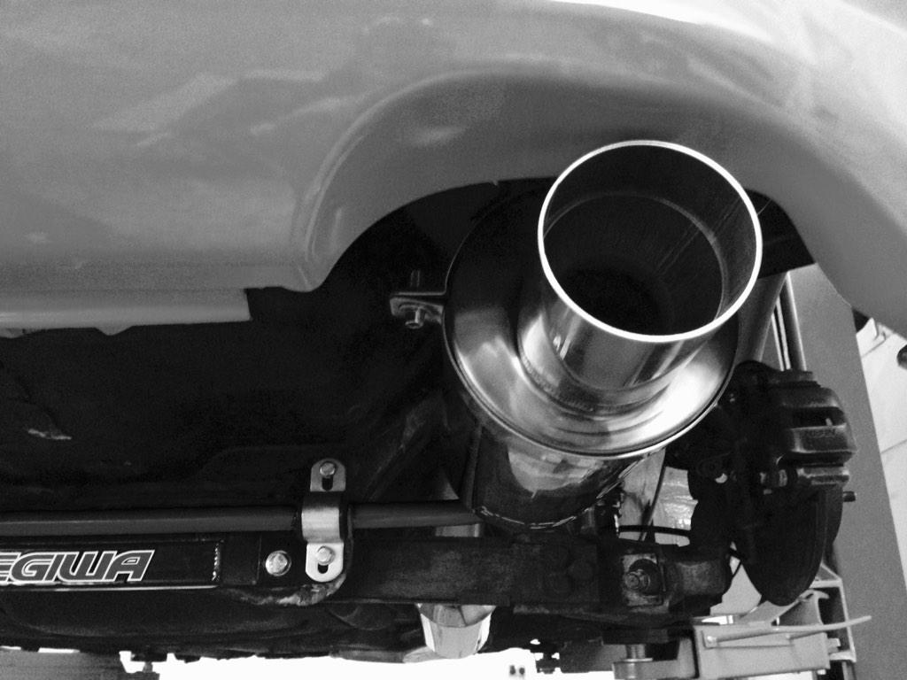 The lovely <a href="/TEGIWA_IMPORTS/">TEGIWA</a> 4-2-1 full manifold back stainless steel exhaust on <a href="/jasonfoster11/">Jason Foster</a> #civiccup #CivicTypeR
