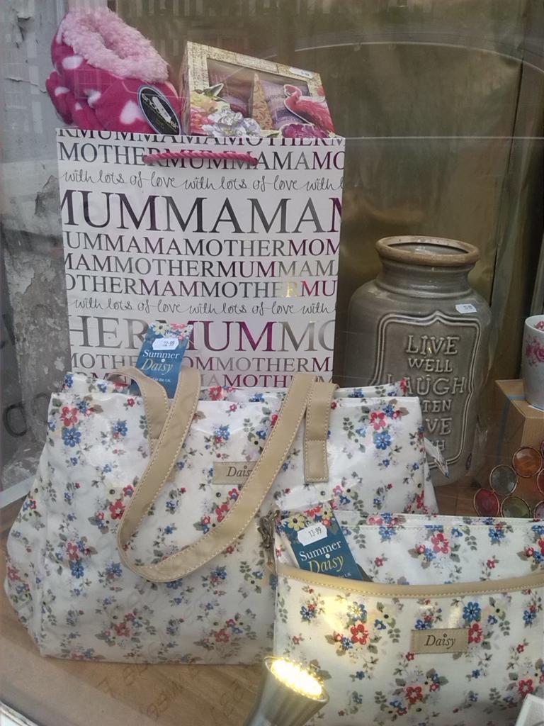 NiceThingsGifts's tweet photo. Mums the word. 15th March is Mothers Day and we have all you need to show her you love her. http://t.co/C5iicNBEFZ