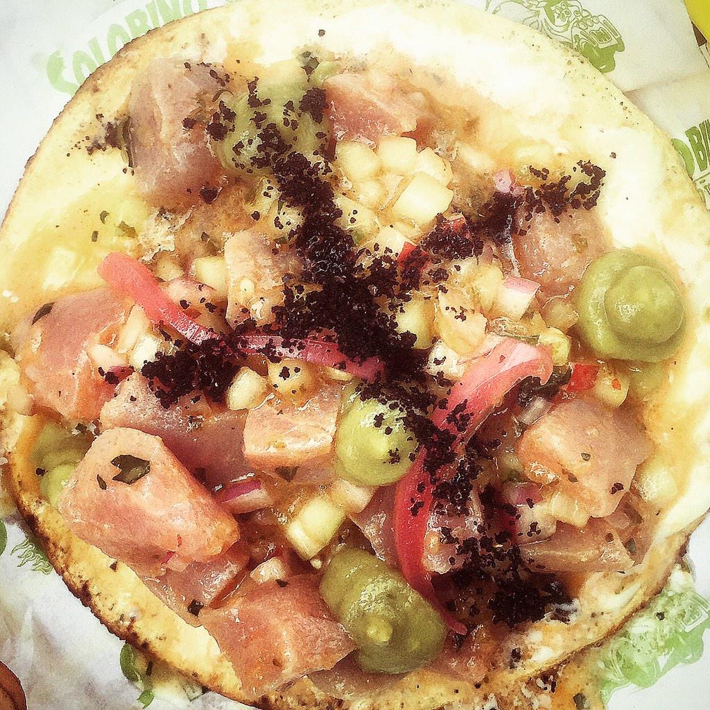 SolobinoFT's tweet photo. La nueva irreverencia de Solobino, tostada de atún con ceniza santa! Baaaaamm! #foodporn @gourmetchilango @DONDEIRweb http://t.co/pX2hcYMRtH