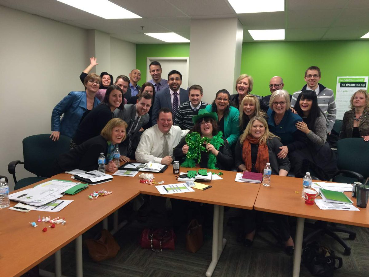 Durham District paints our New to Bank Branch Manager Wendy MacNeil GREEN!! #TDPride #LegendaryLeaders @JaneD_TD