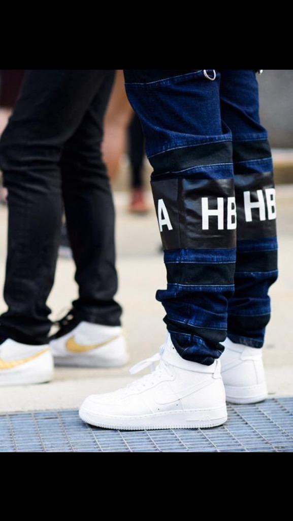 DapperDecisions's tweet image. Nike Air Force 1 Mid White x HBA