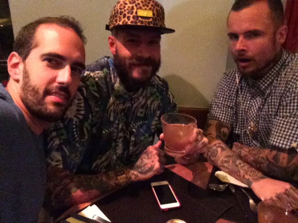 marcelofam's tweet image. Matando as saudades