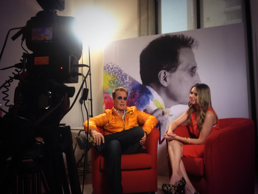 EspacioInterjet's tweet photo. Increíble la entrevista exclusiva con @EmmanuelOficial hablamos de #Inedito y fundación @HNaturaleza con @andysola http://t.co/lJL30mIHa4