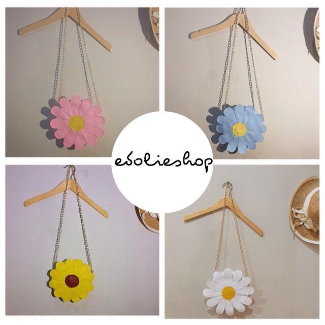 viakrstm's tweet photo. Wohooo, proud to announce that now I am selling the most popular products, called "Daisy Bag"🌸🌼💐
Interested?😉 http://t.co/yaPbJMukQN