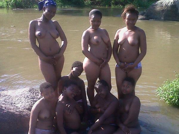zandy_methula's tweet photo. amantombazane asemakhaya. retweet it http://t.co/Nk3Hpxv42o