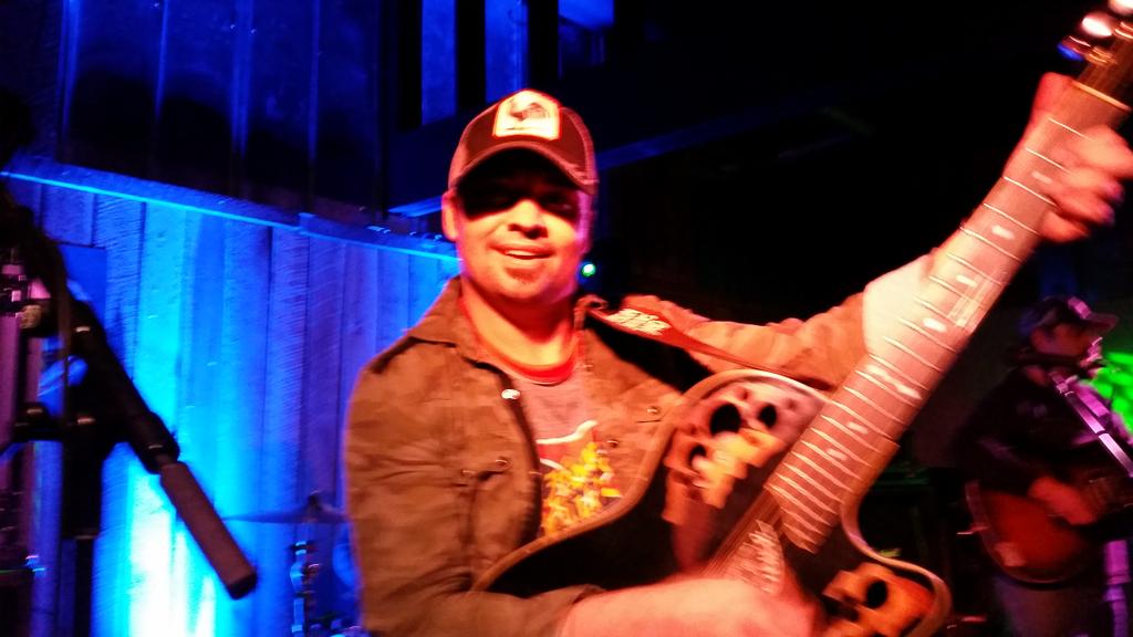 massagebypam's tweet photo. @DavissonBroBand here's a few pics from grumpys #davissonbros http://t.co/0EIqlj3g8n