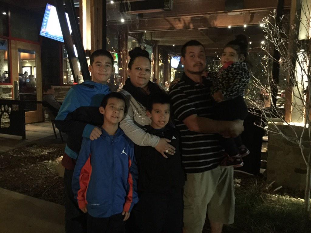 willysofis81's tweet image. Family Ramírez