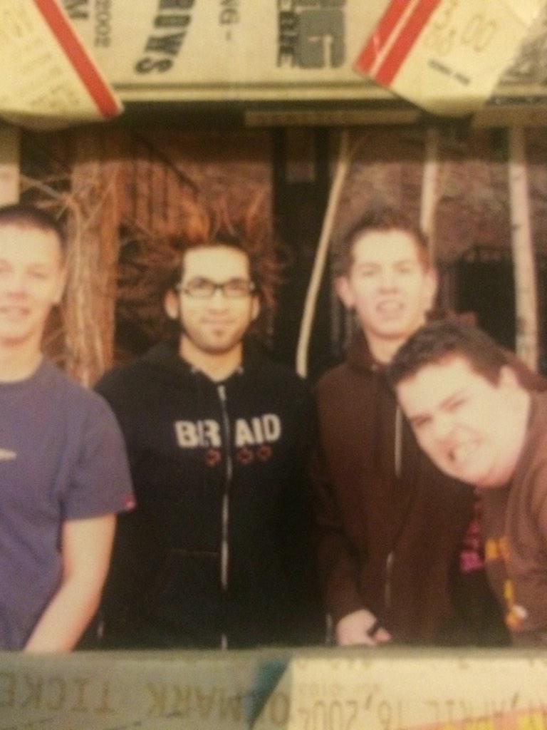 MatthewVHansen's tweet photo. @jcpmcs, for the 10 year anniversary will you please help us recreate this pic on Fri? (Taken 2/8/05) http://t.co/lQoN5fkQNn