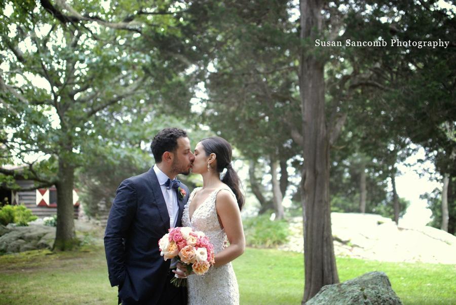 SusanSancomb's tweet photo. I love shooting weddings at Mt. Hope Farm in #Bristol #RhodeIsland #mounthopefarm http://t.co/S3pi8HSEa4