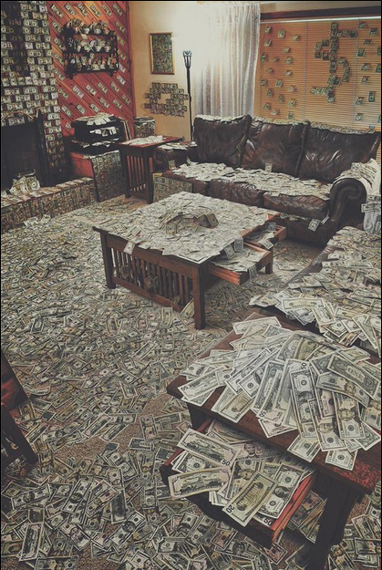 nickgreenlund2's tweet photo. "@CauseWereGuys: Sorry my rooms messy http://t.co/D0KlrPXrQ9" @Meg_Anderson98 #moneymeg