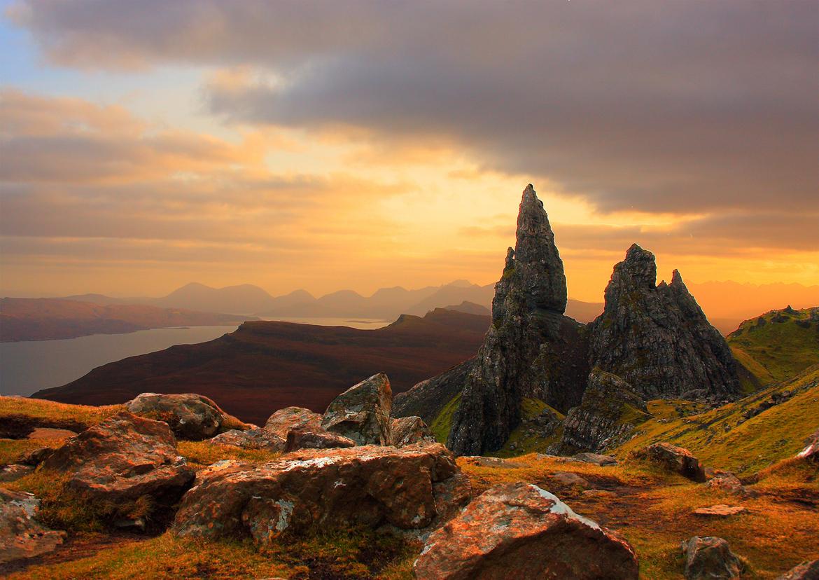 The Isle of Skye is the second-largest island in #Scotland after Lewis and Harris. Photo by Mark Murdie #TravelFacts