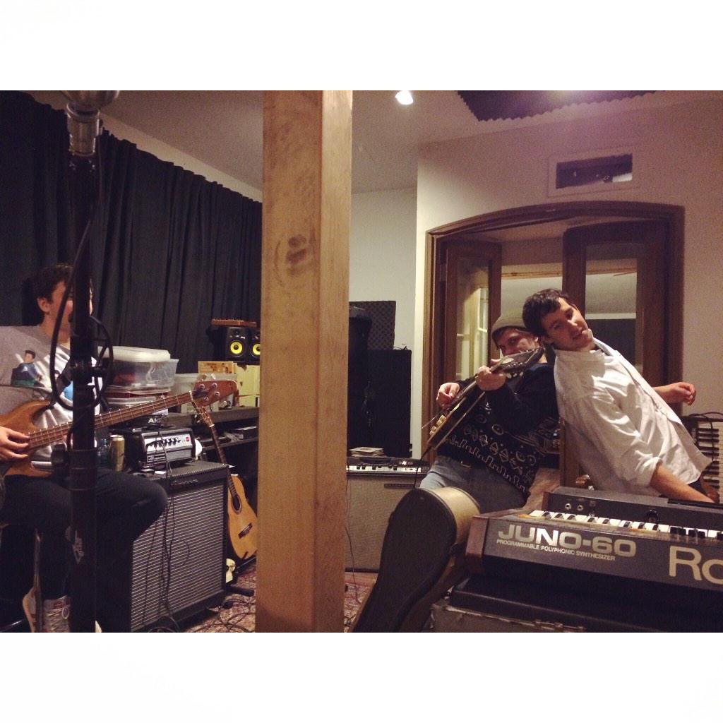 badbadnotgood's tweet photo. FUN TIMEZ REHEARSALS 2015 W/ @LELANDWHITTY #SOURSOUL http://t.co/gf1v4avHXj