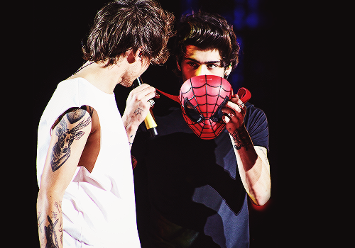 xDirectionerHQ's tweet photo. Zouis af. http://t.co/PHgy8kBm9z