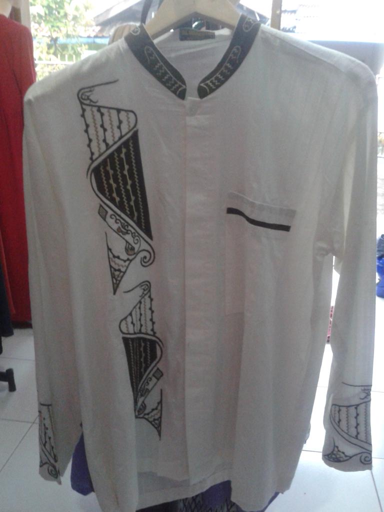 Baju koko hanya 90.000an , segera dapatkan baju ini dengan cara menghubungin saya , terimakasih :-)