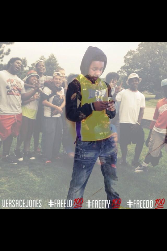 Joneslens's tweet photo. “@bNaaaaasty: 5) Quote This With Your Day 1's 💯” http://t.co/9W3AYp13J4