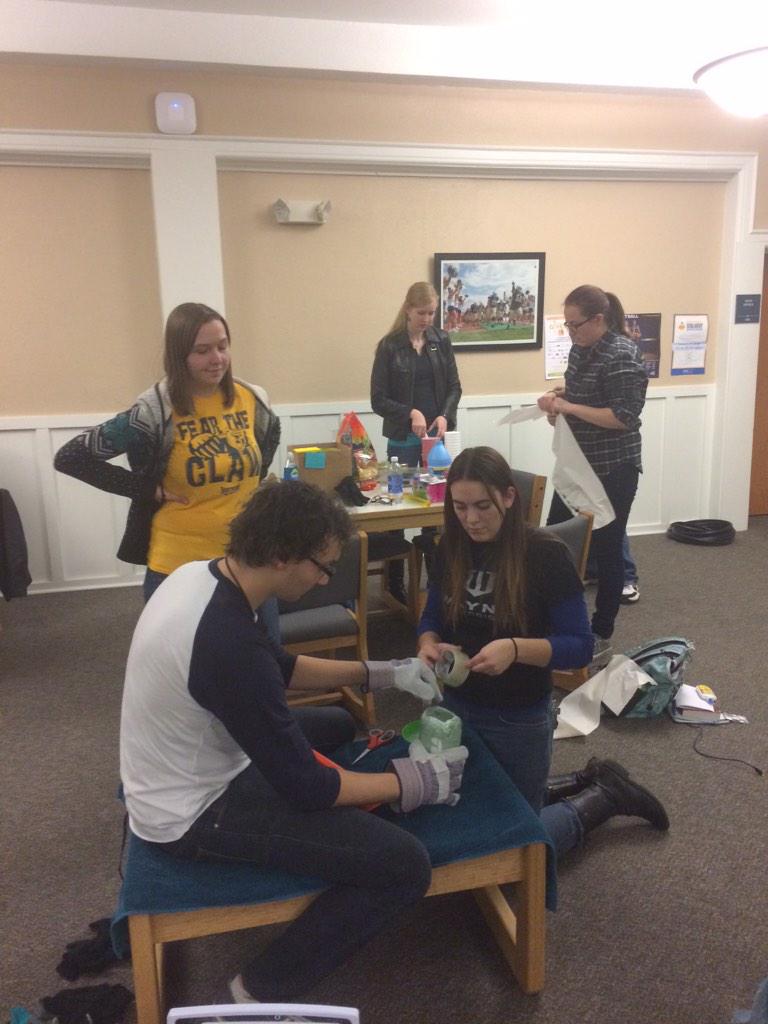 UNC_PresRow's tweet image. Keep following us for more fun info on programs like this epic bubble program! #programsfordays