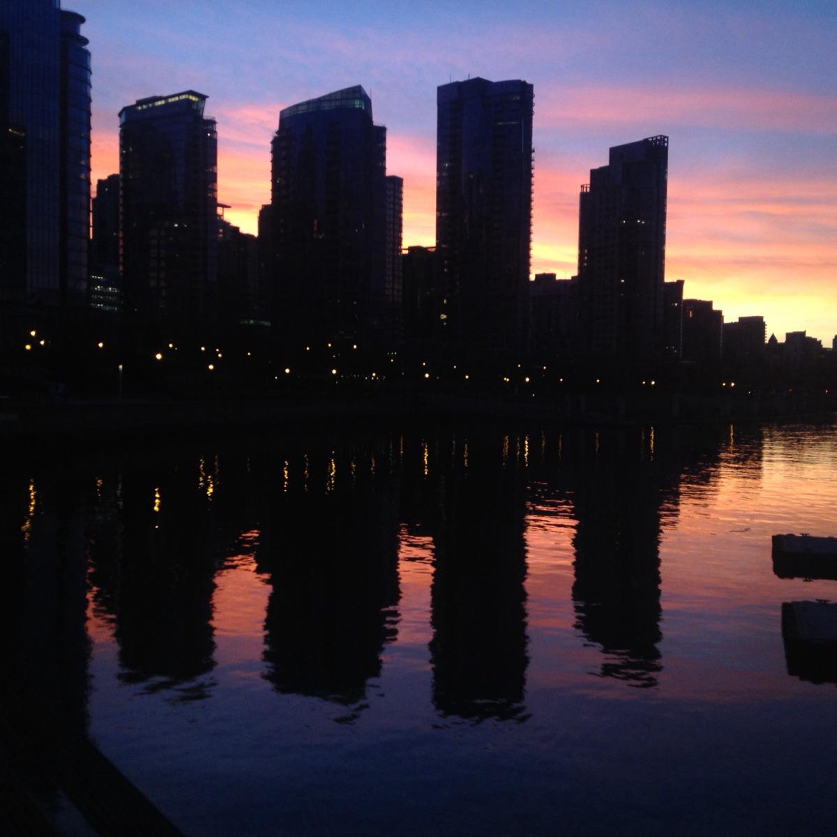 MaryMFrymire's tweet photo. Haunting The Harbour http://t.co/PkOz9O93kS