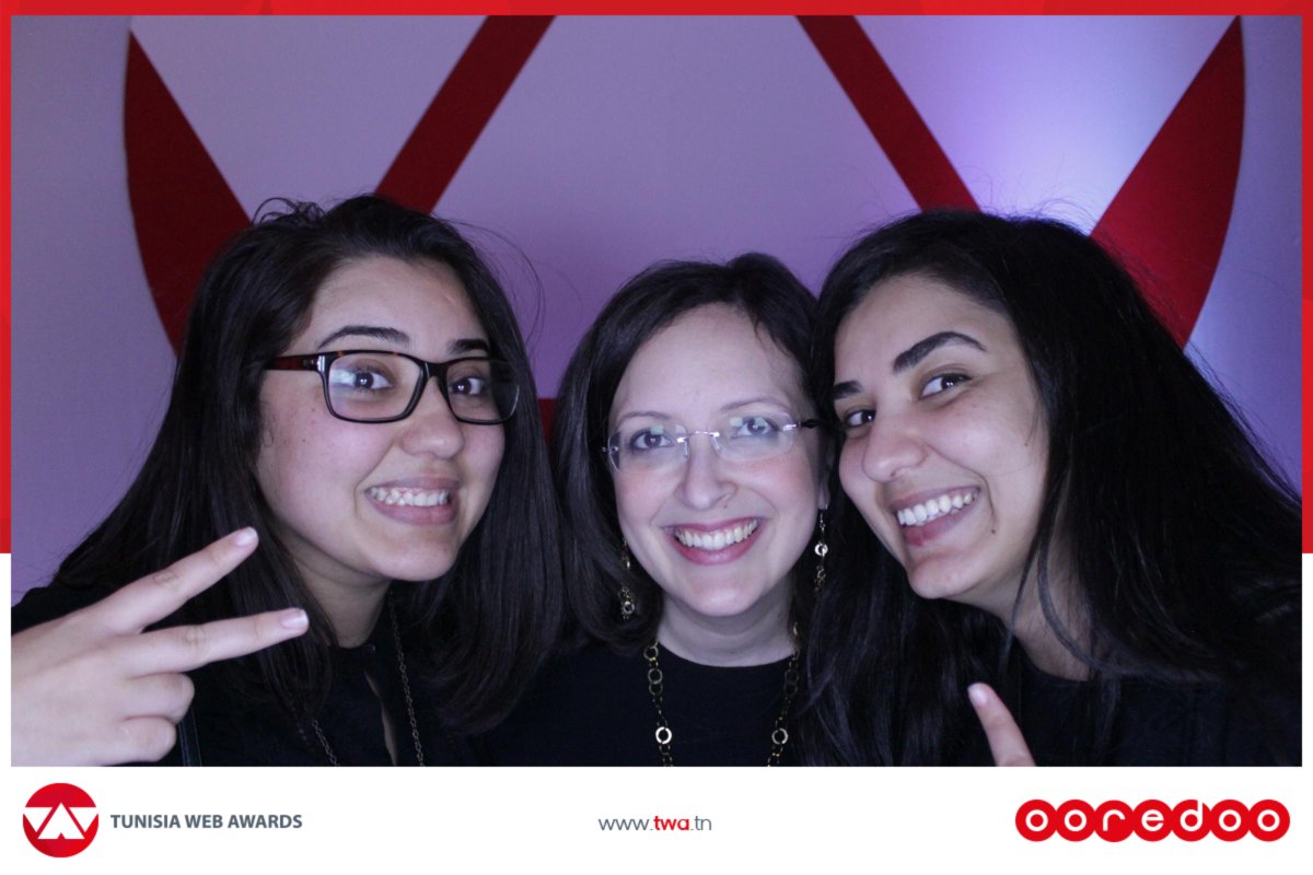 ooredootn's tweet photo. @EmnaChebaane @TamFK souriantes devant l'objectif aux #TWA2014 http://t.co/1ZLjwp4gwq