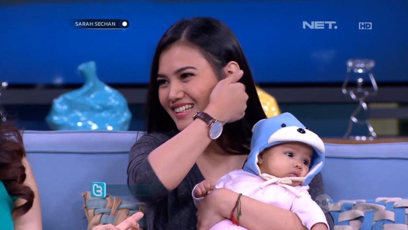 .<a href="/Herfiza/">Nur Herfiza</a> mengaku sangat menikmati profesi barunya sebagai ibu muda. <a href="/SarahSechan_NET/">SarahSechan_NET</a>