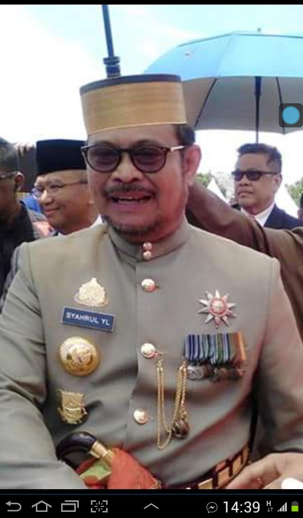 HusainRonnie's tweet photo. Gubernur SUL SEL di acara HUT Kab. PINRANG http://t.co/YzRbVvRSz9