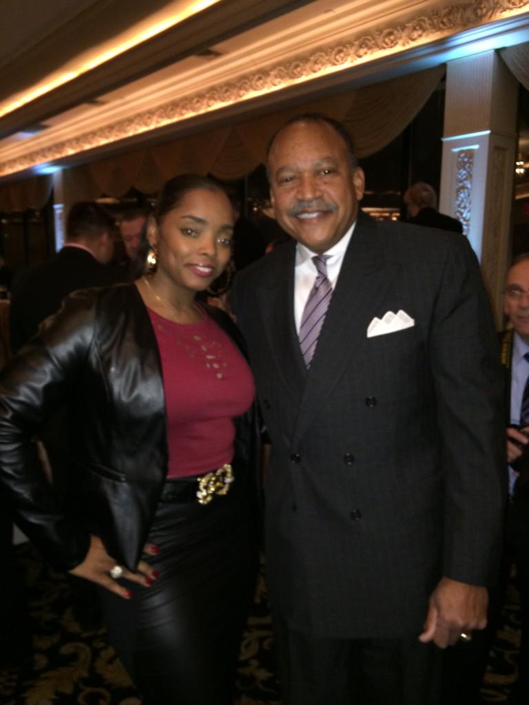 njones90youth's tweet image. Posing w/First Dep. Benjamin Tucker at the Explorer Recognition Dinner! 
#NiceGuy! 👍👍
@NYPD90Pct 
@NYPDFIRSTDEP