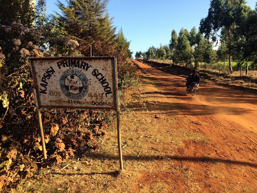 ckr's tweet image. Morning run. #Iten to #moibenroad and back with #matatu.