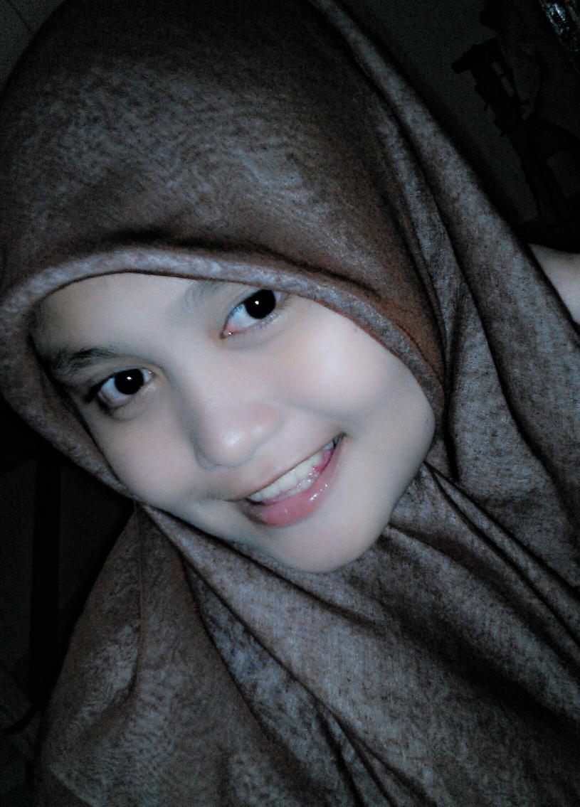lauralisa10's tweet photo. Tersenyumlah jika itu membuat hati sedikit tenang http://t.co/pT5kaYvS0w