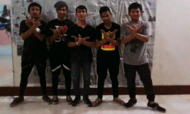 Ini lagi, mereka ganteng dan kece2 so pasti ♡