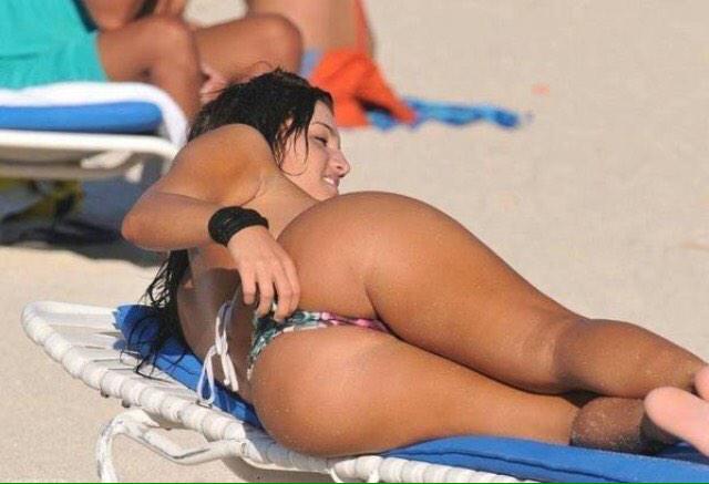 Getyatitzout's tweet photo. @GreatAssBigTits @sexy_shoutouts1 @BigAssAddicts @FlyCulo @Mygfbigbutt @AssPicsandVines http://t.co/sb22utL7y7