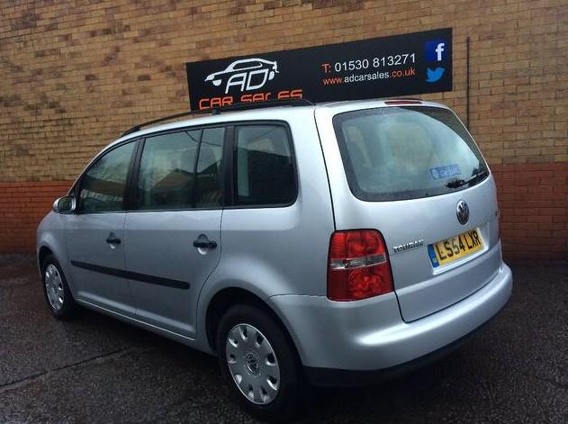 ADCARSALES's tweet photo. Volkswagen Touran 1.9 TDI 5dr 

Full service history, climate control, AC, 6Disc CD player..and more

£4,300 http://t.co/cSZiuFV7CS