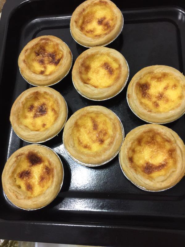 sunxiao's tweet photo. 自制蛋挞。 http://t.co/jTADRc6aLf
