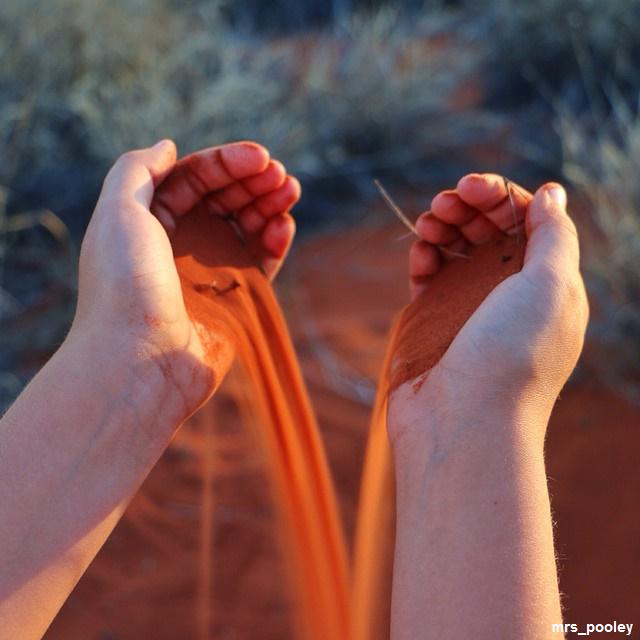 AusOutback_FR's tweet photo. Un peu de lecture ! Pour préparer votre voyage en Australie : http://t.co/vOv0WS6vah RT @ilovetravellin http://t.co/0sOZRl2vYO