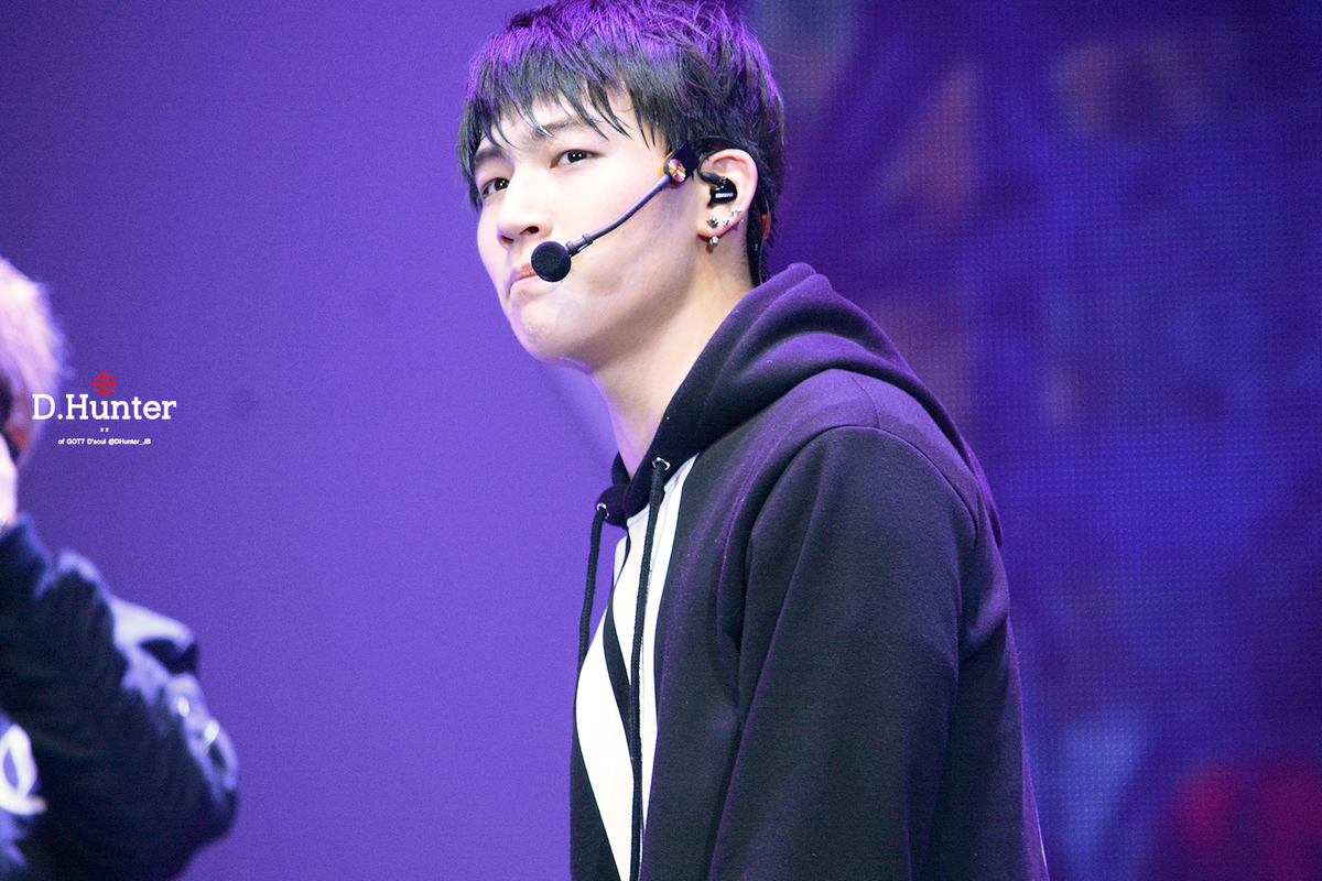 DHunter_JB's tweet photo. 새해 복 많이 받으세요!!!!!!!!!!!!! @Def_soul_JB #갓세븐 #GOT7 #JB #임재범 #제이비 http://t.co/DuBc8IE5RC