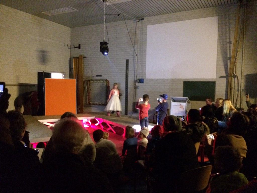 Een geweldige modeshow van de onderbouw is nu te zien op de Boemerang!!!