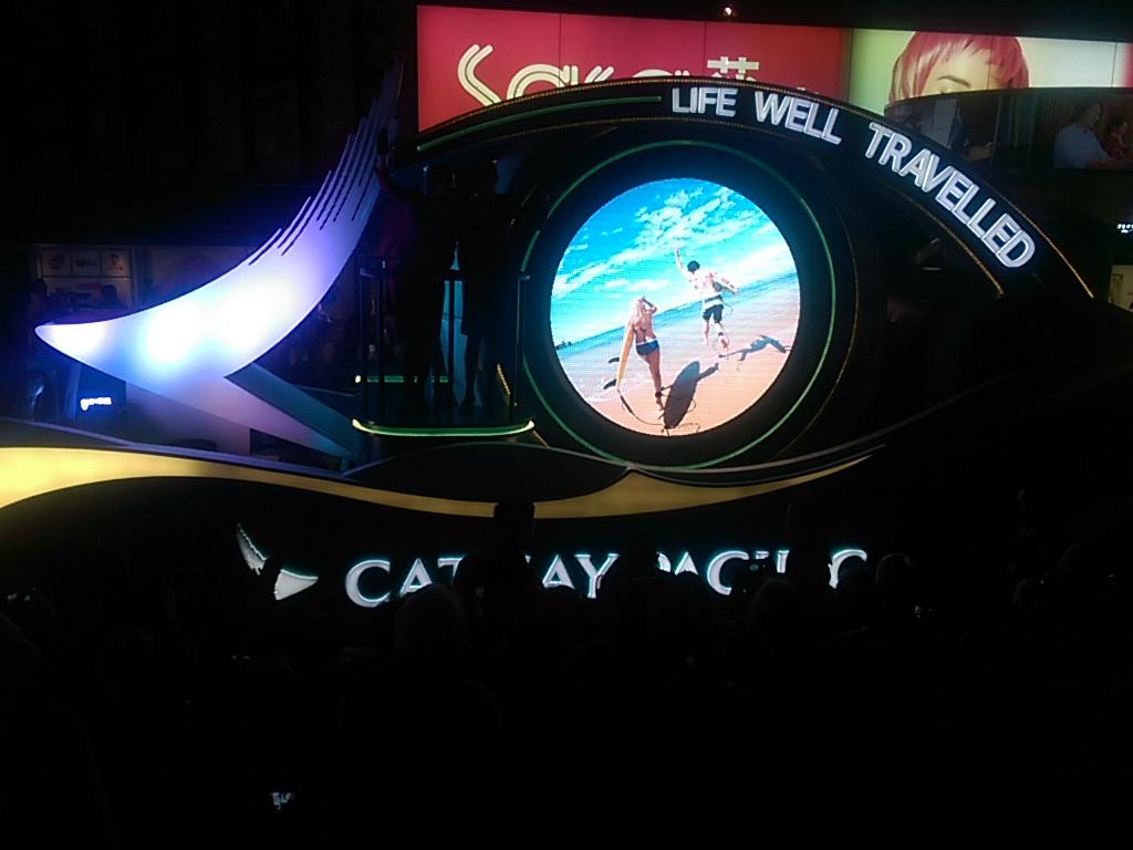 andypound0's tweet photo. Cathay Pacific HK Parade for the Lunar New Year! http://t.co/eixYbaHacM