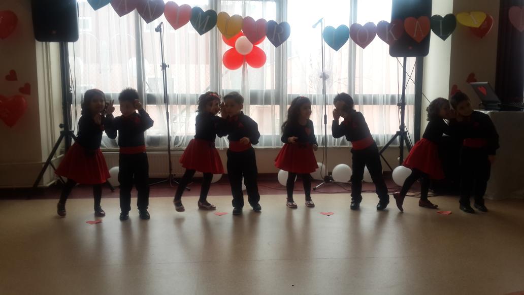 gamzealpdogan's tweet photo. Sincan Hnm.Lok. Kurulus yıldönümünden renkli kareler @abbkltrsosyal http://t.co/YzV3TBTphu
