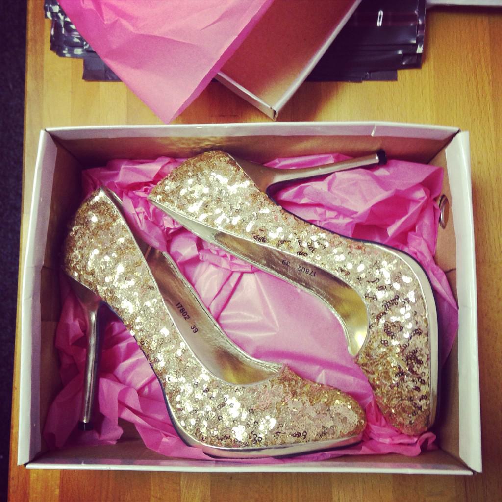 HarrietLDay's tweet photo. Princess Shoes delivered for just £22! http://t.co/j4i2WfJ8x2 #fashion #shoes #shoeporn #nottingham #notts http://t.co/JLNwQZ8BBI