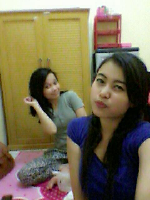 Evimariachandra's tweet photo. Imlekan bareng lalala yeyeye (anak alay) hahaha cc: @dede_deee http://t.co/sJVgPfphRG