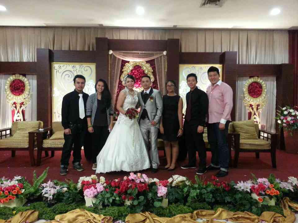 Waktu itu MidWay bersama teman2 yang bantu ngiringin MidWay untuk acara Wedding di jakarta.. seruu abiss!