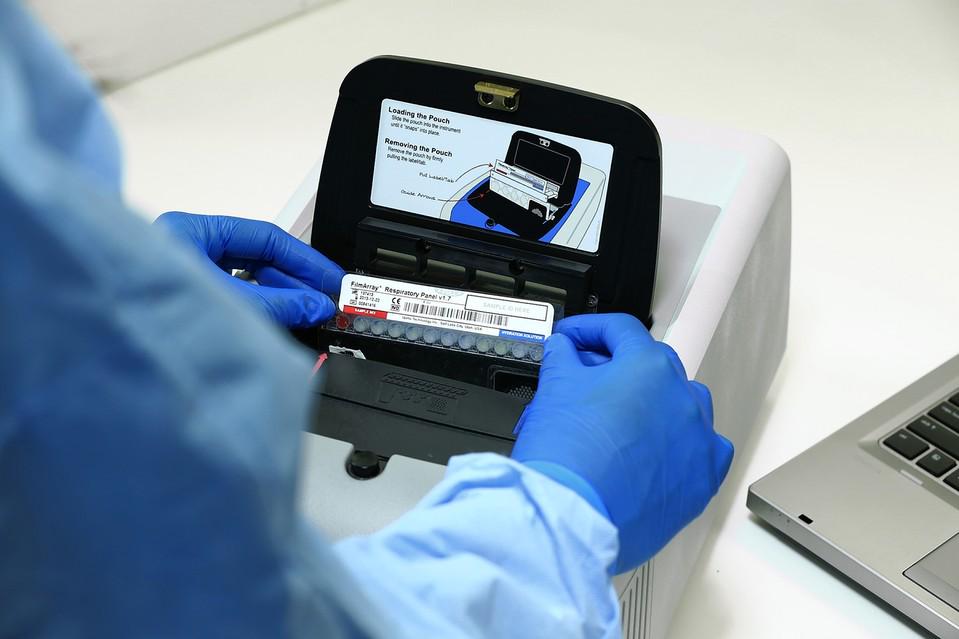 BillGates's tweet photo. Time is precious when an outbreak hits. A new wave of diagnostic tools could be critical: http://t.co/Dfd7HJ3WDU http://t.co/dWIXj6hHOk