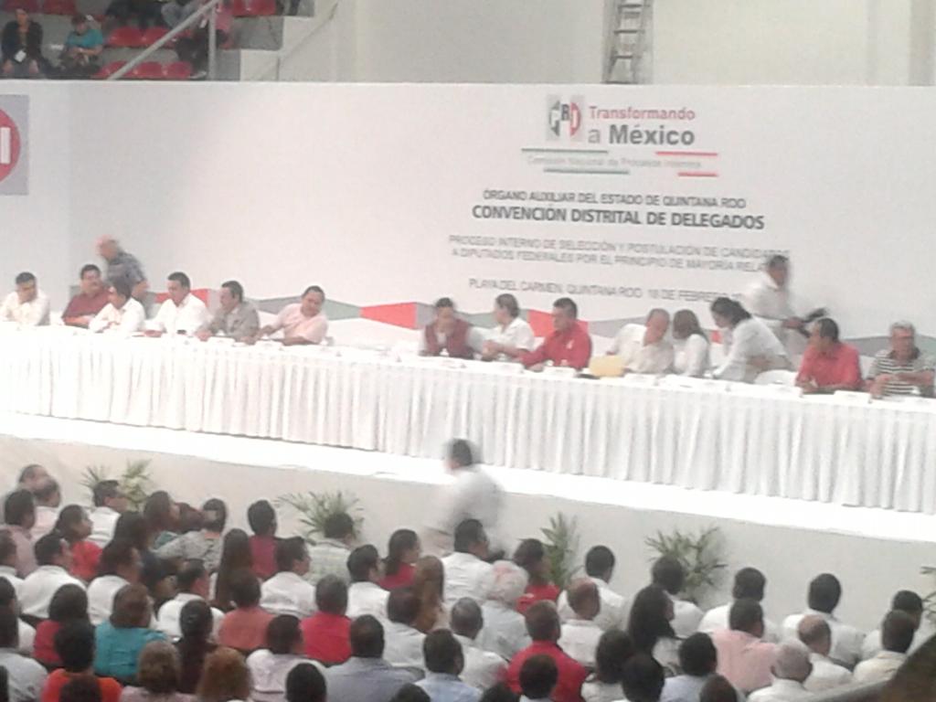 YNjera's tweet photo. El día de ayer, en la convención de delegados, @JLToledoM. Como delegada, fue un gustó participar. ¡Tulum presente! http://t.co/TrTrzhzy4p