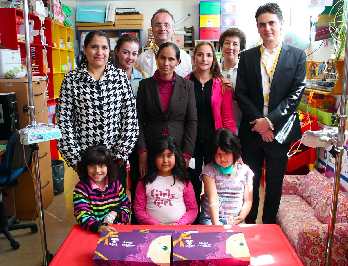 CHMH_Ags's tweet image. @TeletonMexico entregó pelucas oncológicas a niñas atendidas en #HospitalHidalgo #AgsMx @SaludAgs @HospitalTeleton