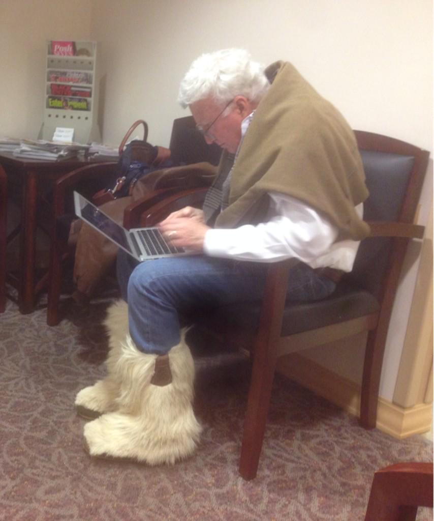 cam_pine165's tweet photo. Flo Rida was singing about him #bootswithdafur #whoclubwaslookingathim http://t.co/EWThsMNXe1
